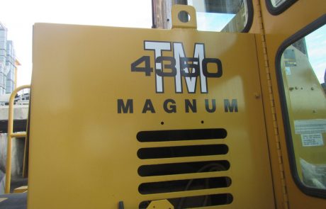 4350 Magnum Trackmobile