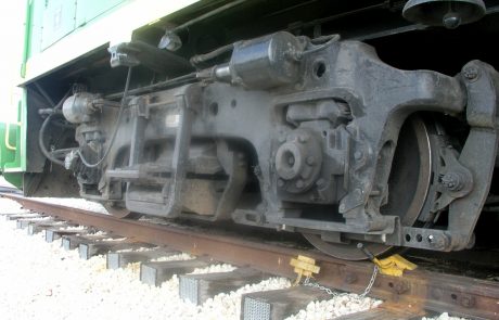 GP38-3_Unit4996_3 GP38 Locomotive wheels