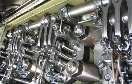 GP38-3_Unit4996_5 GP38 Locomotive pistons