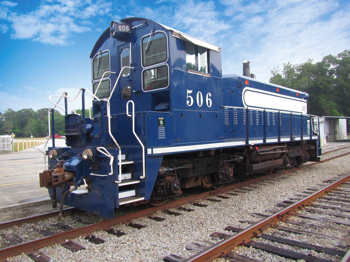 SW1200 Locomotive angle view