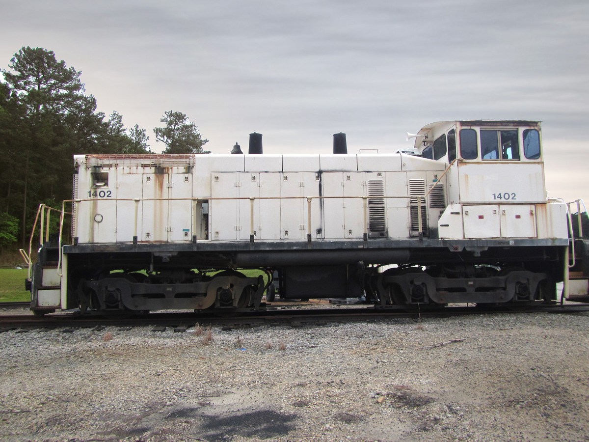 white SW1500 Locomotive side view
