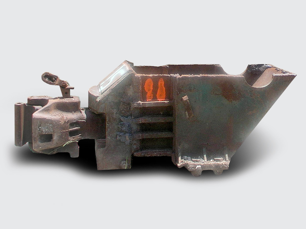 Locomotive Self-alignmnent Coupler
