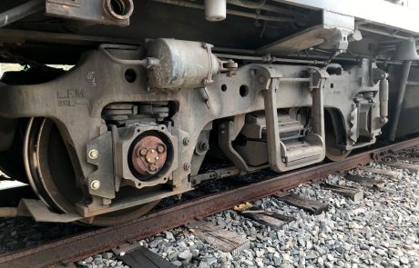 GP38-3_Unit5837_2 GP38-3 Locomotive wheels